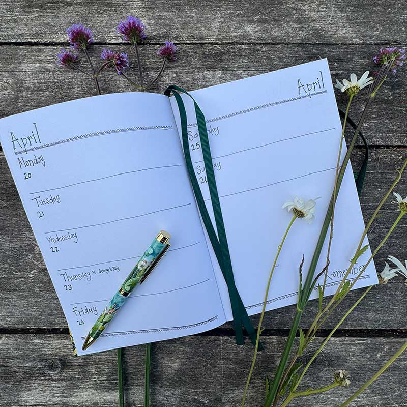 Alex Clark It's the Little Things Desk Diary 2026