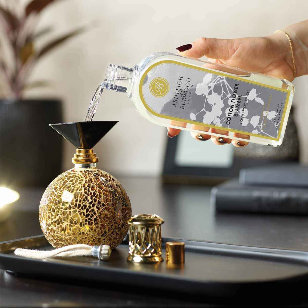 Ashleigh & Burwood Cotton Flower & Amber Lamp Fragrance