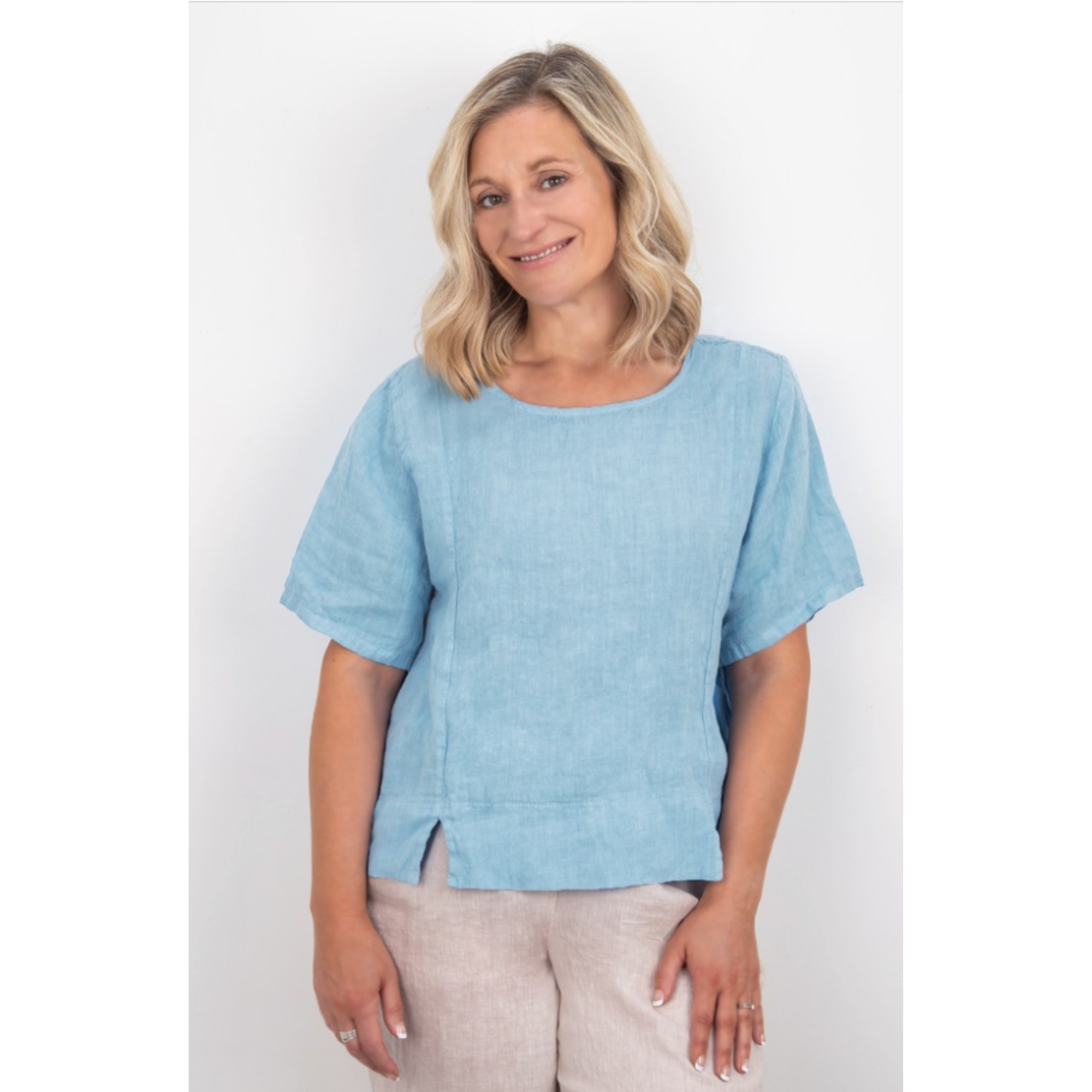 Amazing Woman Lucie Short Sleeve Linen Top