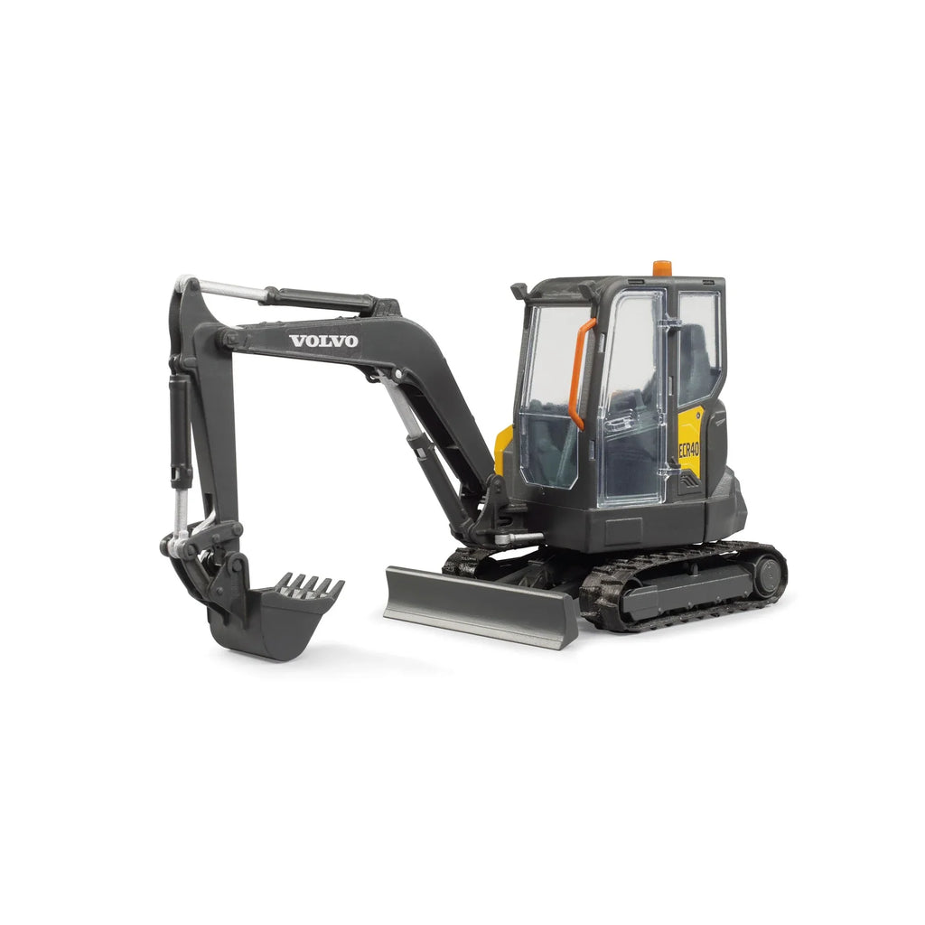 Bruder Volvo Compact Excavator ECR40